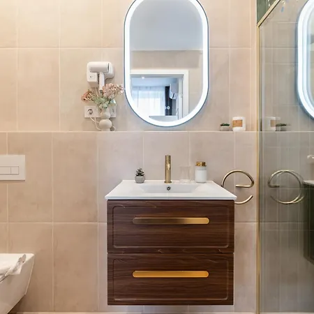 Kiraly 31 - Boutique Apartments, Location By Bqa Διαμέρισμα *